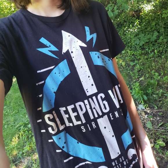 Sleeping With Sirens Band Shirt - Picture 3 of 5